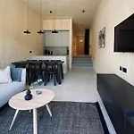 아파트 Hideaway Operated By Jufa *