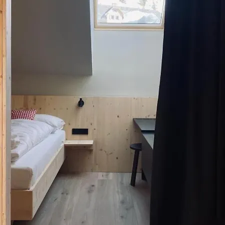 Апартаменты Hideaway Operated By Jufa