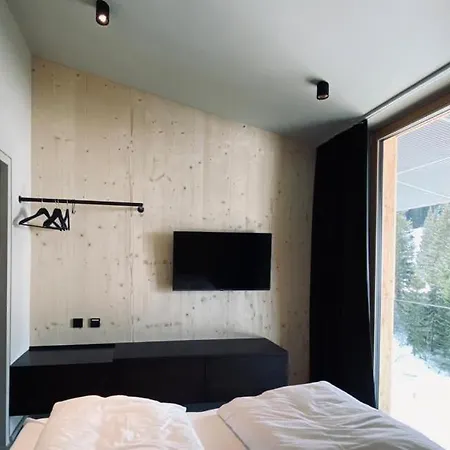 Hideaway Operated By Jufa *