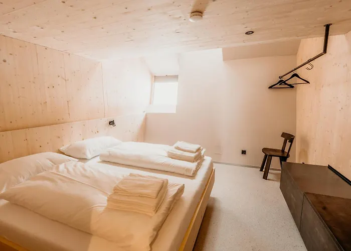 Hideaway Operated By Jufa *