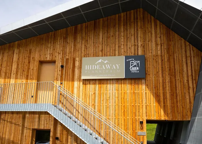 Hideaway Operated By Jufa Apartament *